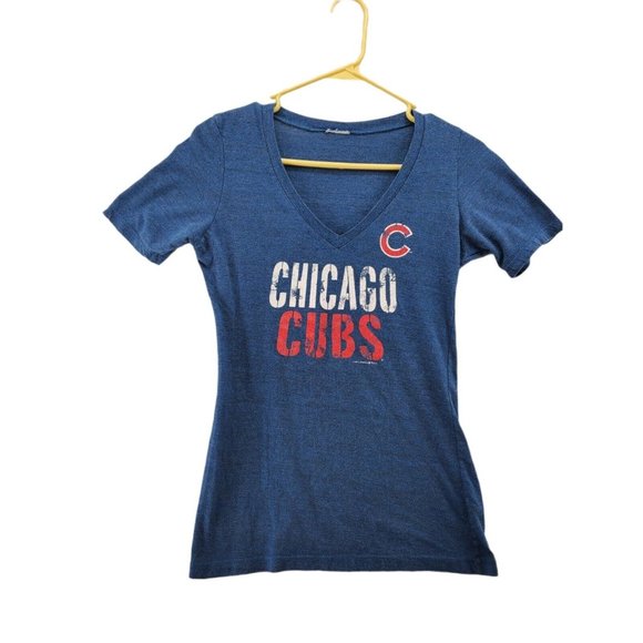 CHICAGO CUBS Shirt Women’s Short Sleeve V-Neck Tee Blue Size Small - Picture 1 of 6